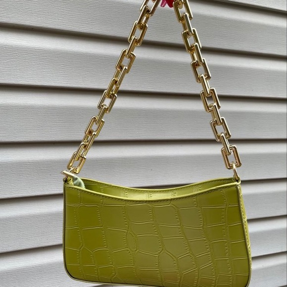 NWT green shoulder bag with gold straps - Picture 10 of 10